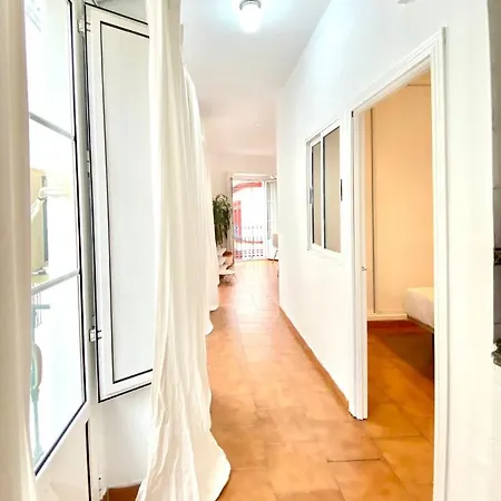 Comfortable Studio Old Town, Parking Optional Seville Exterior photo