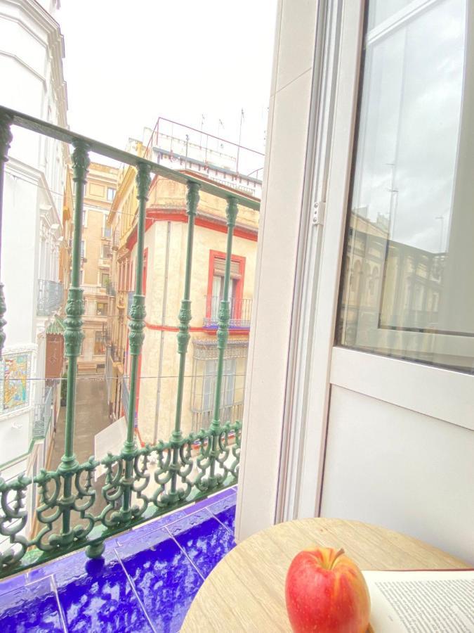Comfortable Old Town, Parking Optional Apartment