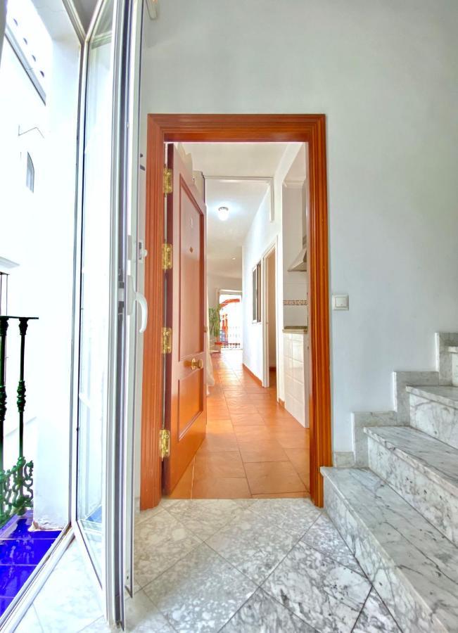 Comfortable Old Town, Parking Optional Apartment